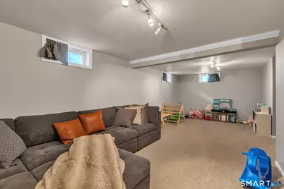 46 Florence Street, Newington, CT 06111 - Photo 32