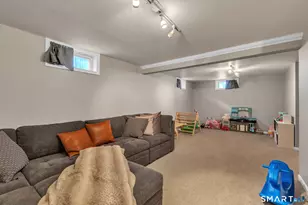 46 Florence St, Newington, CT 06111 - Photo 32