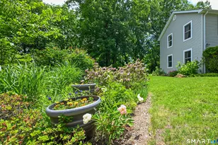 4 Hillside Rd, Danbury, CT 06811 - Photo 6