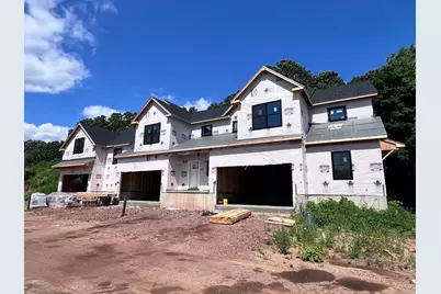 24 Village Circle #24, Guilford, CT 06437 - Photo 2