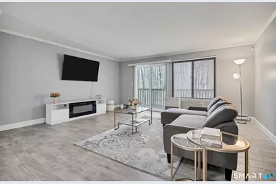 21 Hawthorn Court #21, Cromwell, CT 06416 - Photo 1