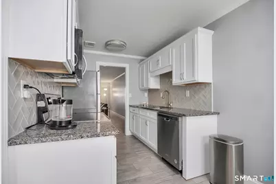 21 Hawthorn Court #21, Cromwell, CT 06416 - Photo 14