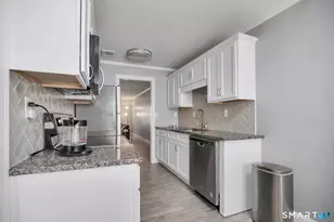 21 Hawthorn Ct, Cromwell, CT 06416 - Photo 14