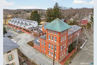 18 Fair Street #APT 5, Guilford, CT 06437 - Photo 32