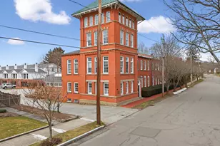 18 Fair St, Guilford, CT 06437 - Photo 1