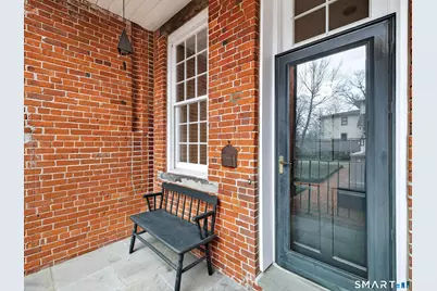 18 Fair Street #APT 5, Guilford, CT 06437 - Photo 4