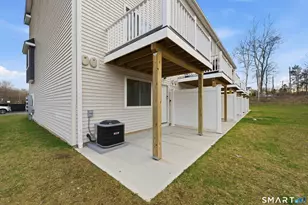 33 Main St, Meriden, CT 06451 - Photo 24