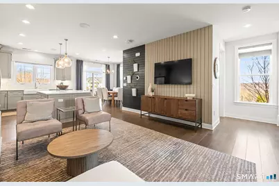 1 Brentwood Circle #1, Danbury, CT 06810 - Photo 2