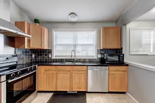 6 Wilson Way, Manchester, CT 06040 - Photo 16