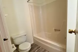 176 Burgundy Hill Ln, Middletown, CT 06457 - Photo 10