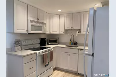 143 Hoyt Street #APT 4K, Stamford, CT 06905 - Photo 1