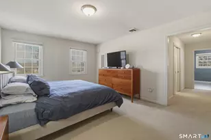 10 Buckingham Ln, West Hartford, CT 06117 - Photo 20