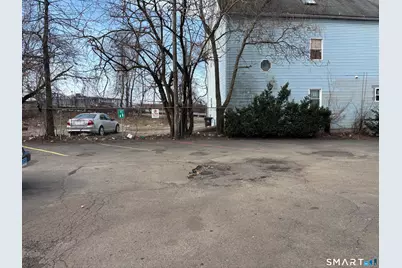 1231 State Street #First Floor, New Haven, CT 06511 - Photo 12