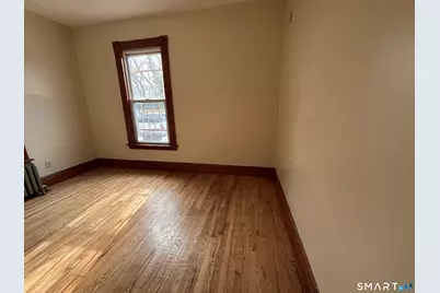 1231 State Street #First Floor, New Haven, CT 06511 - Photo 8