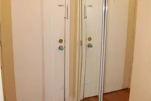 20 Woodsedge Dr, Newington, CT 06111 - Photo 2