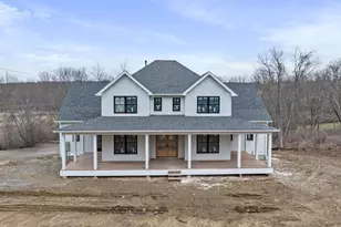 2 Pickett Rd, Roxbury, CT 06783 - Photo 30