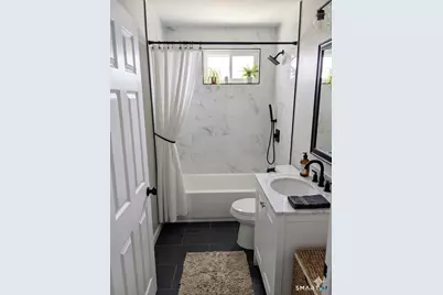 36 2nd Avenue #1B, Waterbury, CT 06710 - Photo 8