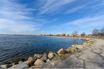 419 Iranistan Avenue, Bridgeport, CT 06604 - Photo 2