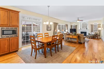 24 Andrew Place, Southbury, CT 06488 - Photo 8