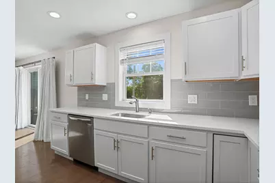 118 Berwick Avenue #118, Fairfield, CT 06825 - Photo 12