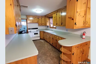 30 Broad Brook Road, East Windsor, CT 06016 - Photo 8