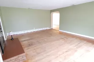 30 Broad Brook Rd, East Windsor, CT 06016 - Photo 12