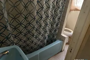 19 Wakefield Ct, New Britain, CT 06053 - Photo 26