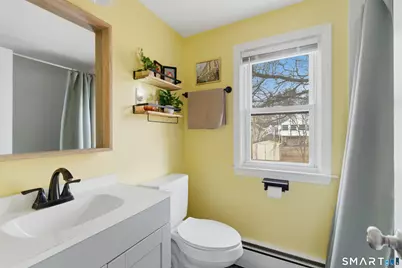 22 Crocker Avenue, West Hartford, CT 06110 - Photo 24