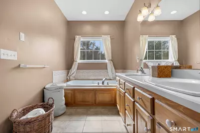 16 Larkey Road, Oxford, CT 06478 - Photo 12