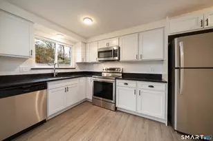 20 Harbour Village, Branford, CT 06405 - Photo 4