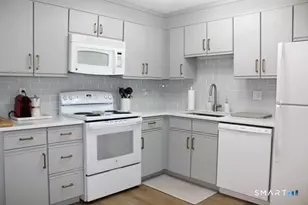 90 Putter Dr, Wallingford, CT 06492 - Photo 12