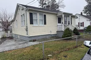 153 Marigold Ave, Bridgeport, CT 06606 - Photo 1