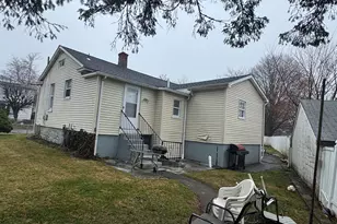 153 Marigold Ave, Bridgeport, CT 06606 - Photo 4