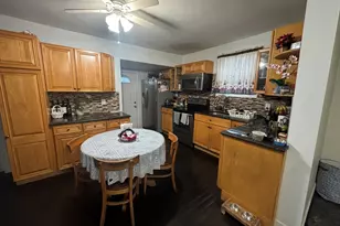 153 Marigold Ave, Bridgeport, CT 06606 - Photo 10