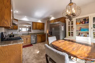 10 Juniper Cir, Monroe, CT 06468 - Photo 6