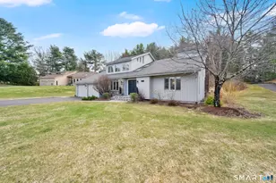 56 Falcon Ln, Glastonbury, CT 06033 - Photo 2