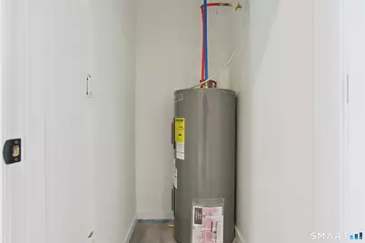 215-219 Bank Street #5, New London, CT 06320 - Photo 24