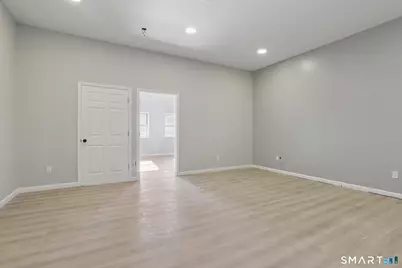 215-219 Bank Street #5, New London, CT 06320 - Photo 20