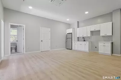 215-219 Bank Street #5, New London, CT 06320 - Photo 1
