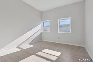 215 Bank St, New London, CT 06320 - Photo 8