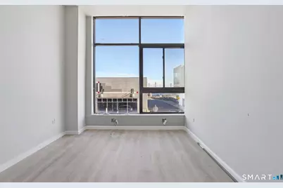 215-219 Bank Street #5, New London, CT 06320 - Photo 10