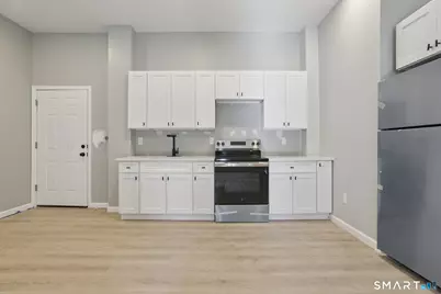 215-219 Bank Street #5, New London, CT 06320 - Photo 14