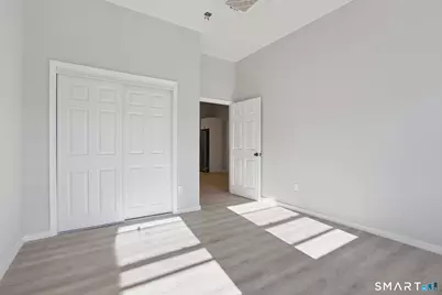 215-219 Bank Street #5, New London, CT 06320 - Photo 16