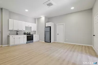 215-219 Bank Street #5, New London, CT 06320 - Photo 1
