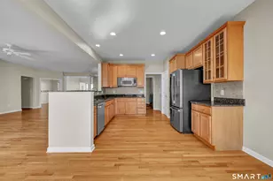 523 Putting Green Lane, Oxford, CT 06478 - Photo 6