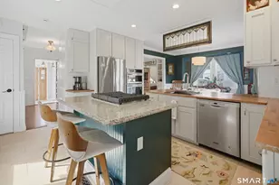 154 Allyndale Dr, Stratford, CT 06614 - Photo 16