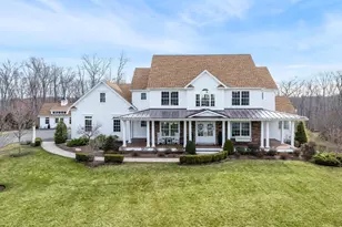 42 Starr Ln, Bethel, CT 06801 - Photo 4