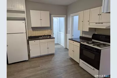 105 Rhodes Street, New Britain, CT 06051 - Photo 10