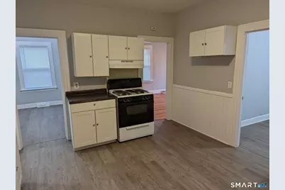 105 Rhodes Street, New Britain, CT 06051 - Photo 12