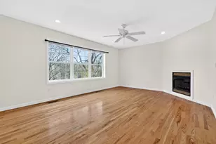 86 Corey Ln, East Lyme, CT 06357 - Photo 4